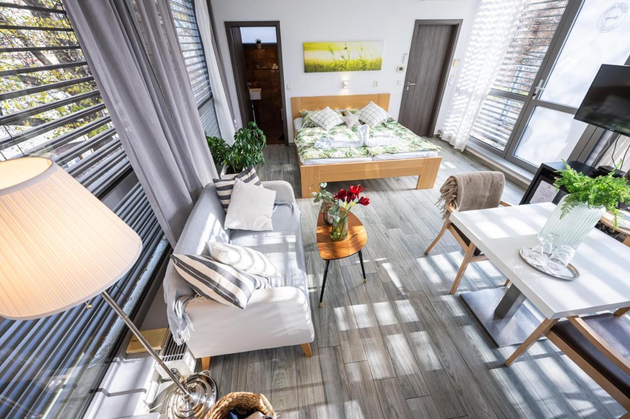 Atelier Lanna Bed & Breakfast Ceske Budejovice Ngoại thất bức ảnh