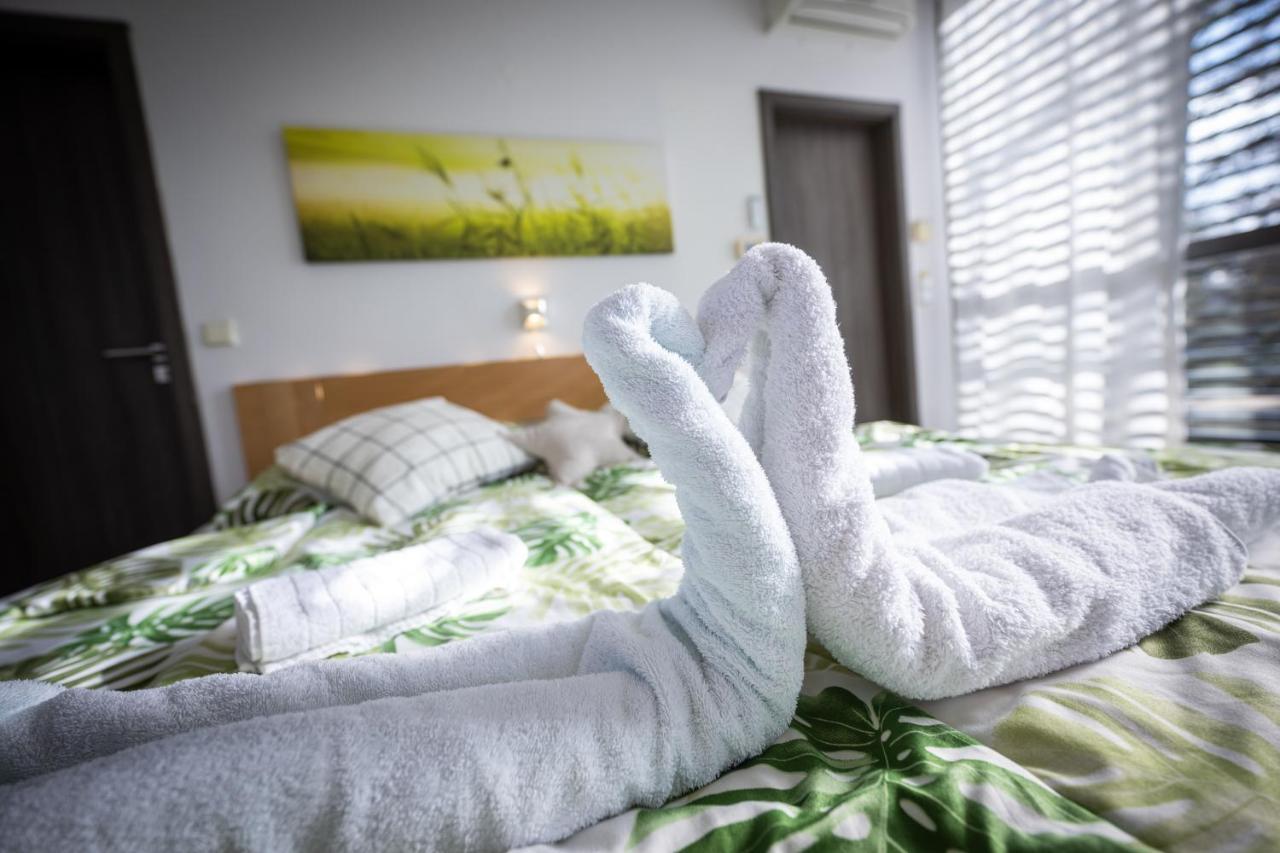 Atelier Lanna Bed & Breakfast Ceske Budejovice Ngoại thất bức ảnh